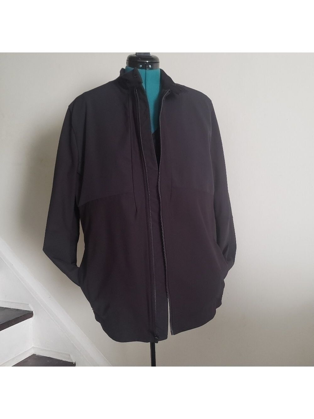 Lululemon Colour Blocked Men's Training Jacket